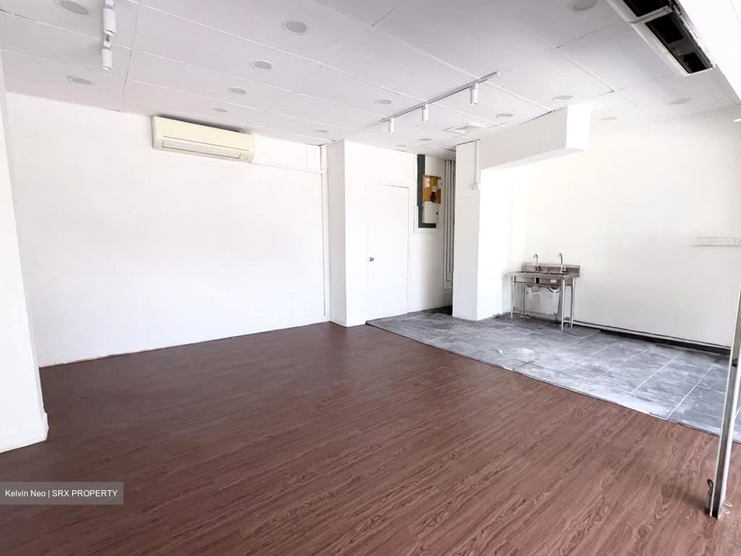 Tampines Street 81 (D18), Retail #599586341